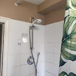 Crescent Homestay * Cork