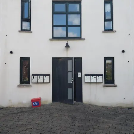 民宿 Crescent Homestay *