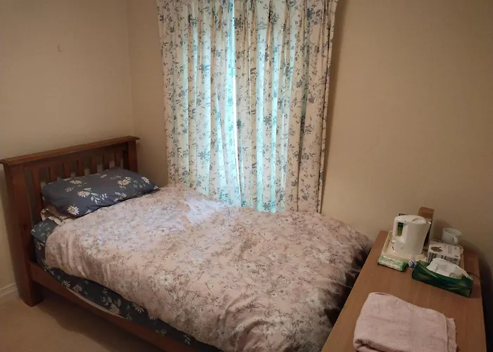 Crescent Homestay Cork