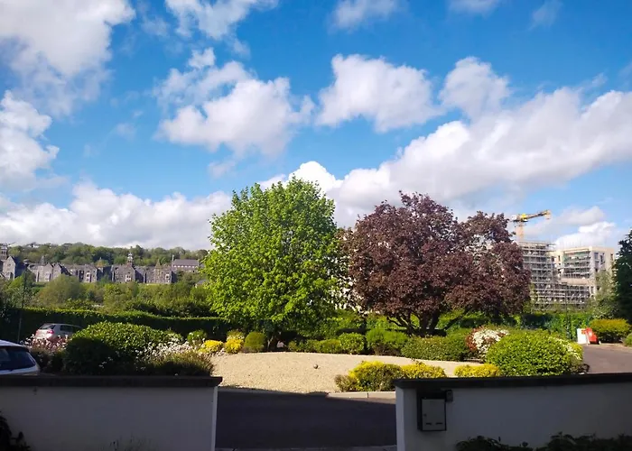 Crescent Homestay Cork