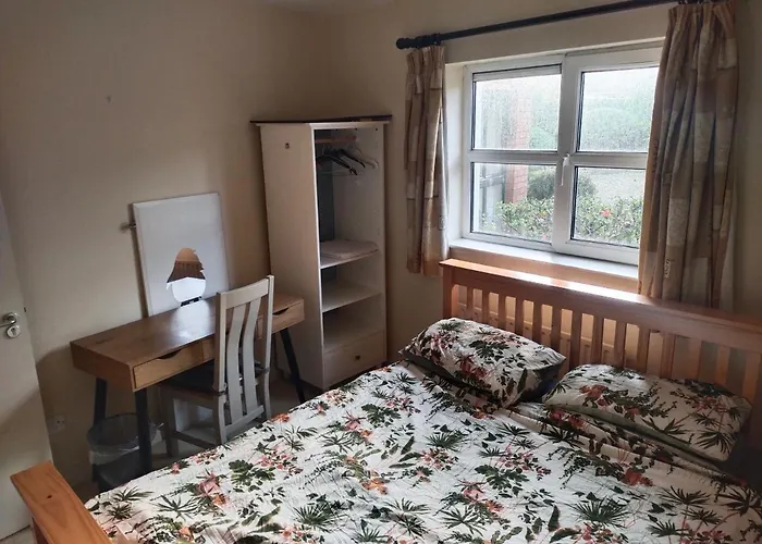 Crescent Homestay Ubytování v soukromí Cork